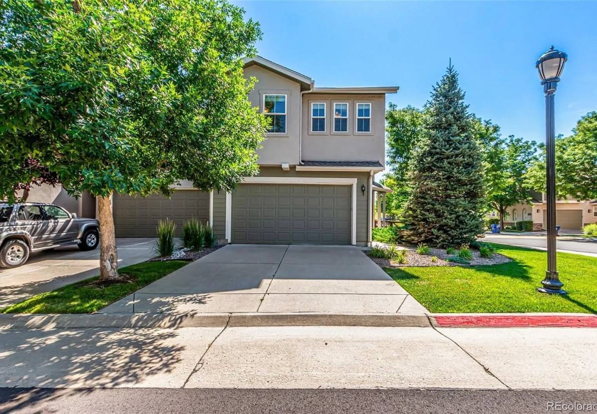 Townhouse for rent at 6190 S Oswego St, Englewood, CO 80111
