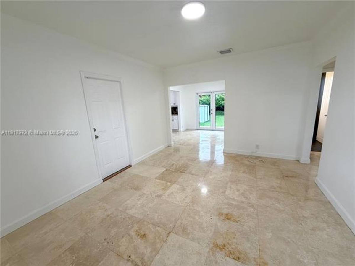 House for rent at 2975 SW 25th Terrace, Miami, FL 33133