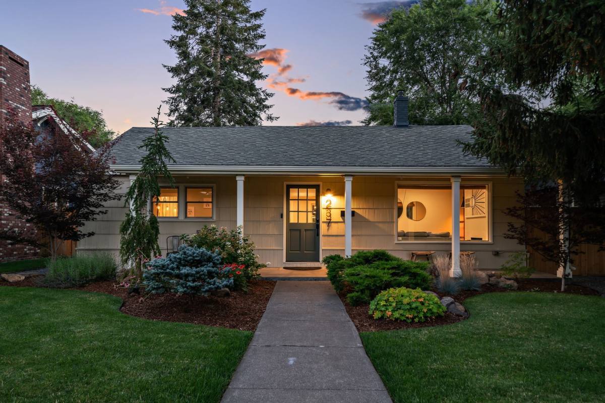 House for rent at 237 NW Florida Ave, Bend, OR 97703