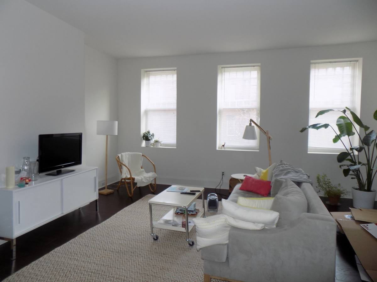 Apartment for rent at 838 Park Ave, Baltimore, MD 21201