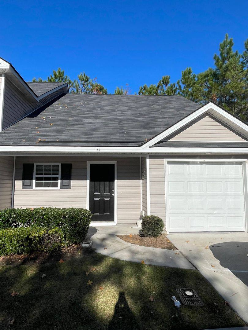 House for rent at 100 Barfield Way, Rincon, GA 31326