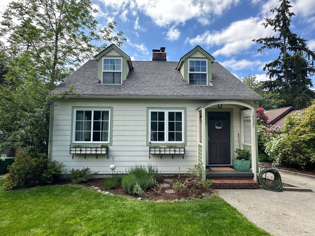 House for rent at 14327 36th Ave NE, Seattle, WA 98125
