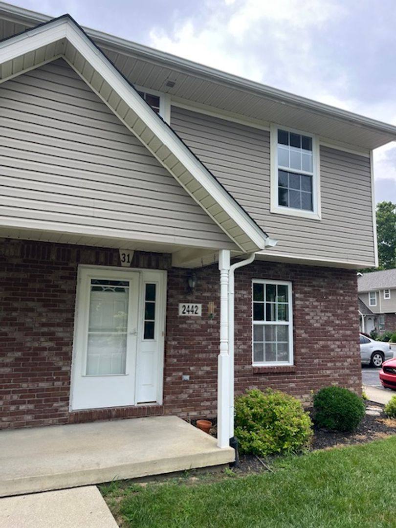 Townhouse for rent at 2442 S Woolery Mill Dr, Bloomington, IN 47403