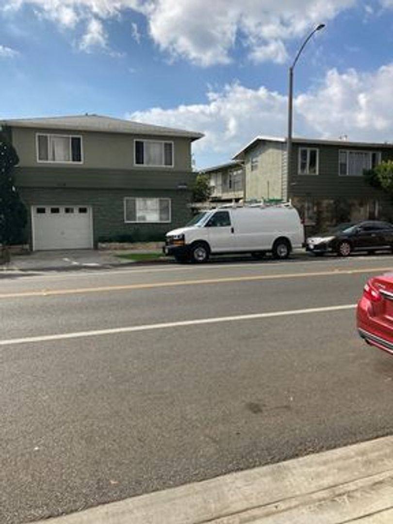 Apartment for rent at 1410 & 1418 E, Long Beach, CA 90802