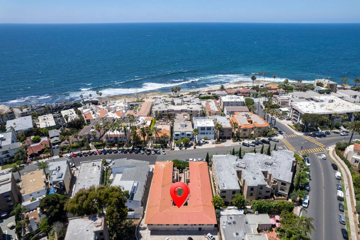 Apartment for rent at 345 1 2 Prospect St, La Jolla, CA 92037