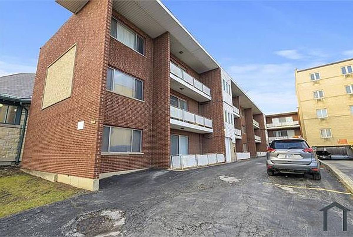 Apartment for rent at 2040 W 111th St, Chicago, IL 60643