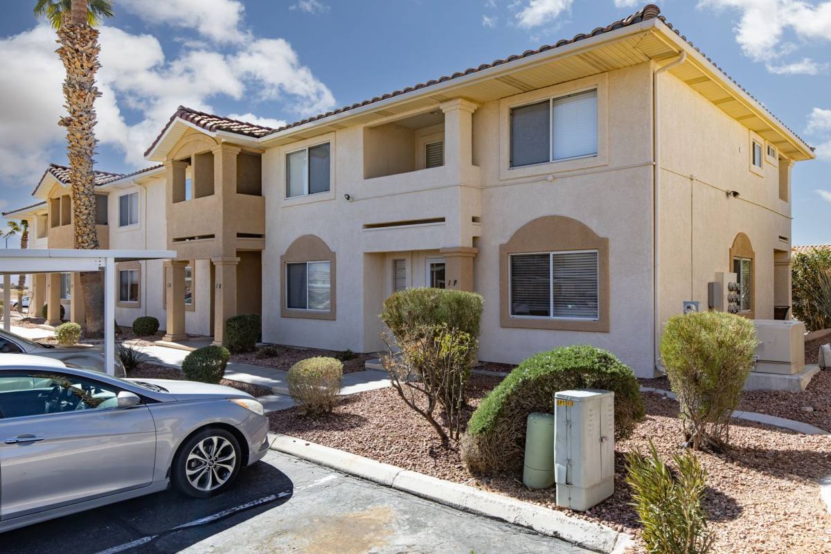 Townhouse for rent at 700 Aztec Circle, Mesquite, NV 89027