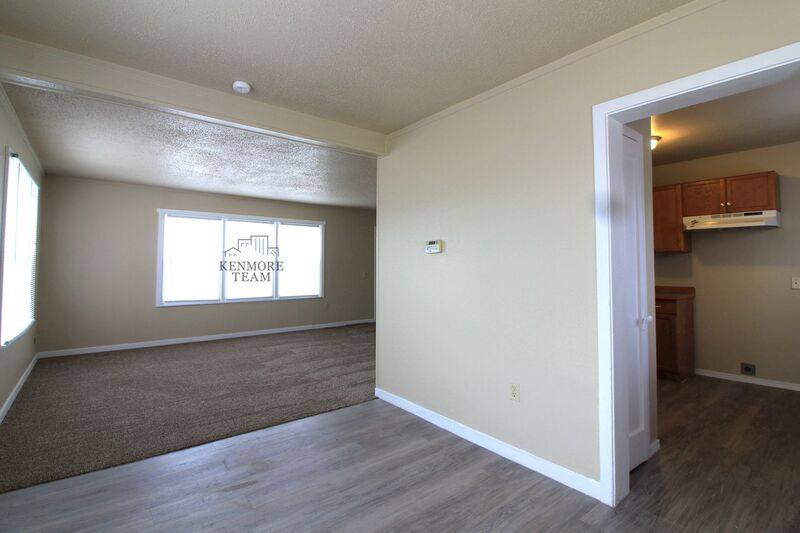 Apartment for rent at 406 Benham St, Richland, WA 99352