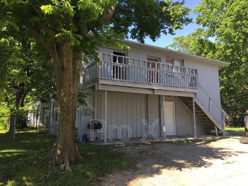 Apartment for rent at 304 E Park #C, Pittsburg, KS 66762