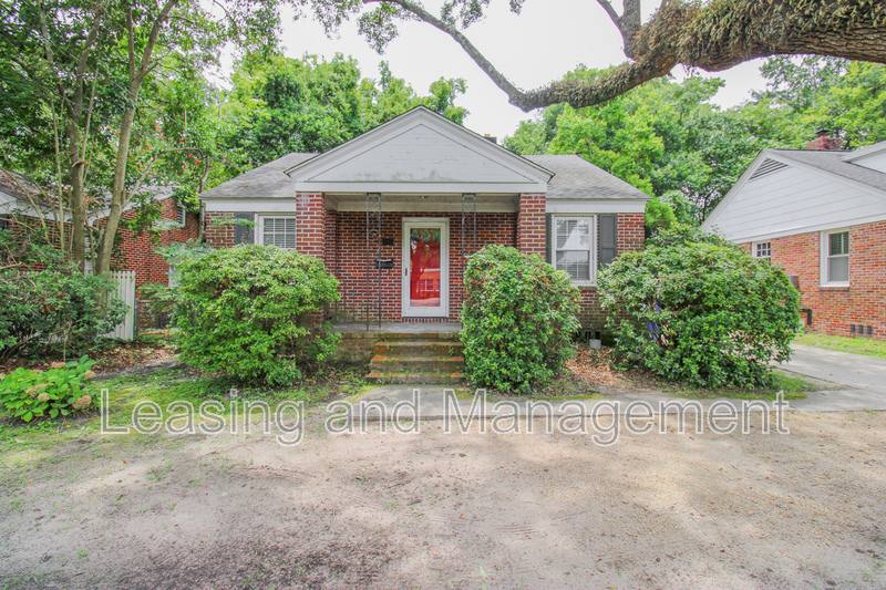 House for rent at 679 Savannah Highway, Charleston, SC 29407