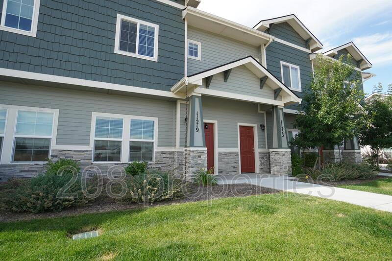 Townhouse for rent at 11219 W Gabrielle Dr, Boise, ID 83713