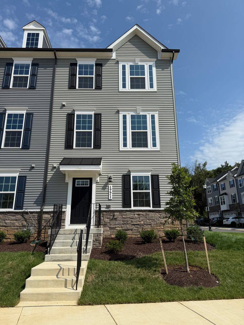 Townhouse for rent at 1771 Atlas Dr, Frederick, MD 21702