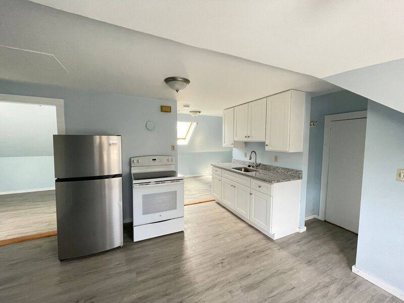 Apartment for rent at 221 Calef Rd #3, Manchester, NH 03103