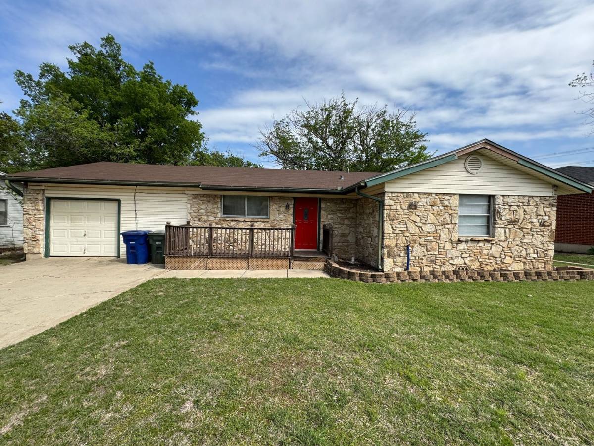 House for rent at 909 S 25th St, Copperas Cove, TX 76522