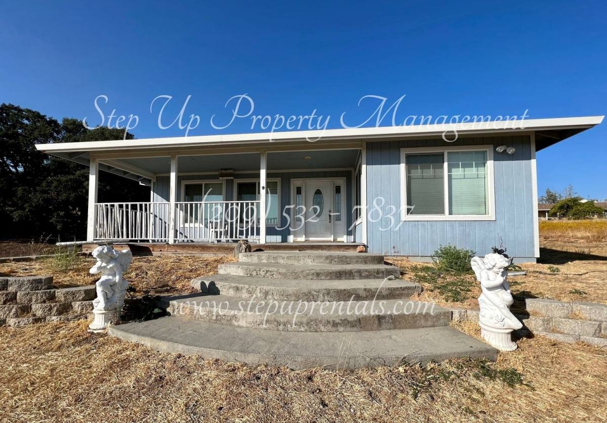 Apartment for rent at 9733 Rastro Way, La Grange, CA 95329