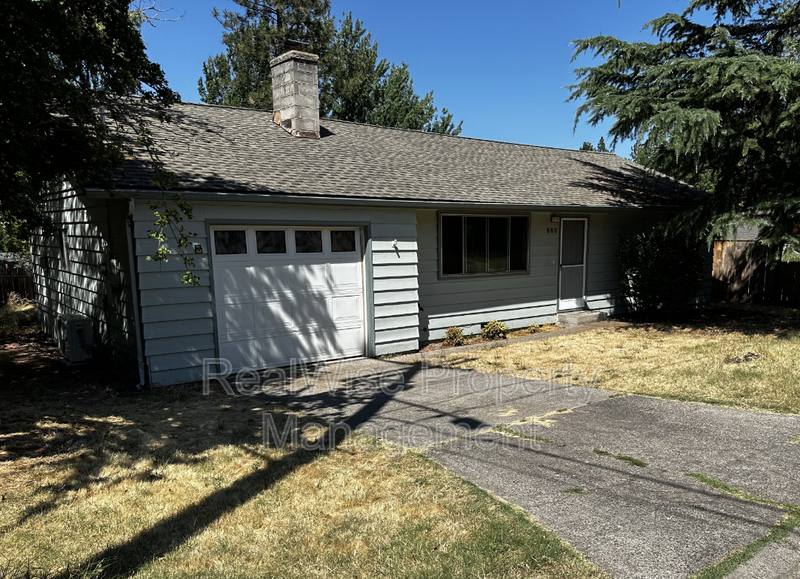 House for rent at 660 Lit Way, Ashland, OR 97520