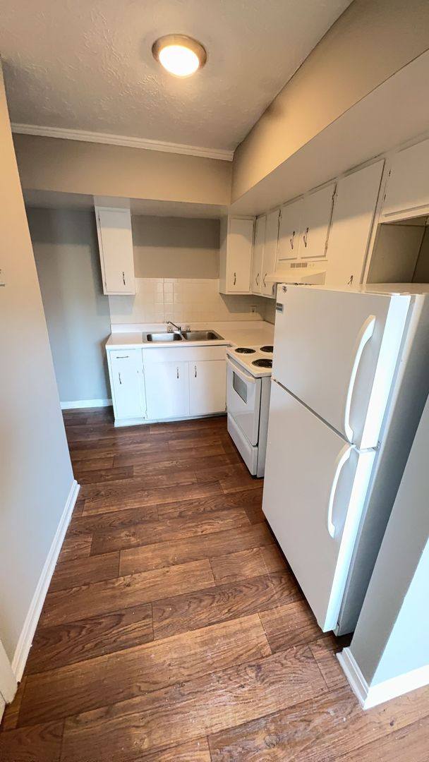 Apartment for rent at 1029 Cross Keys Rd, Lexington, KY 40504