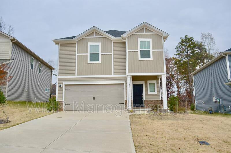 House for rent at 121 Guardian Gate Dr, Mooresville, NC 28115