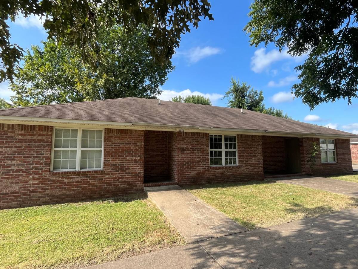 Apartment for rent at 1011 Parker Rd, Russellville, AR 72801
