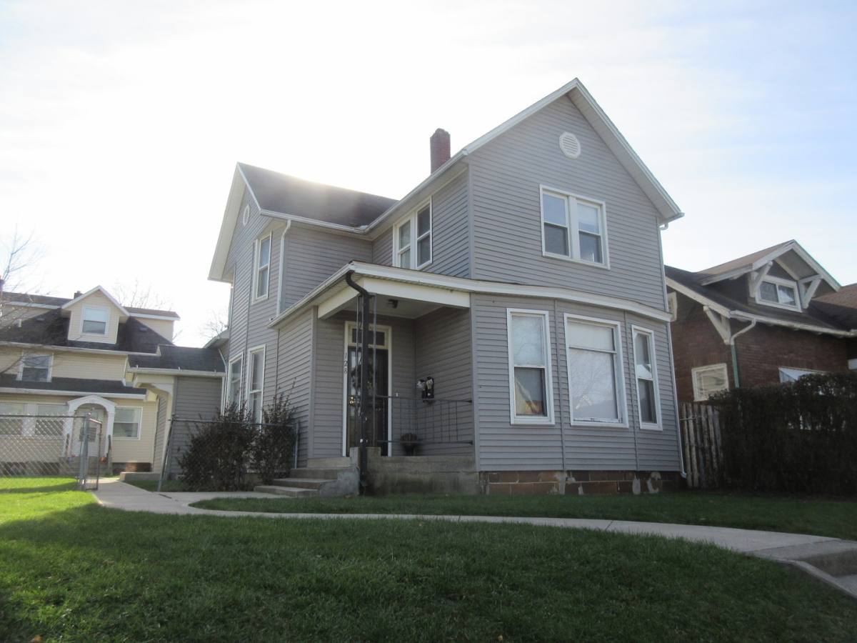 Apartment for rent at 128 E Suttenfield St, Fort Wayne, IN 46803