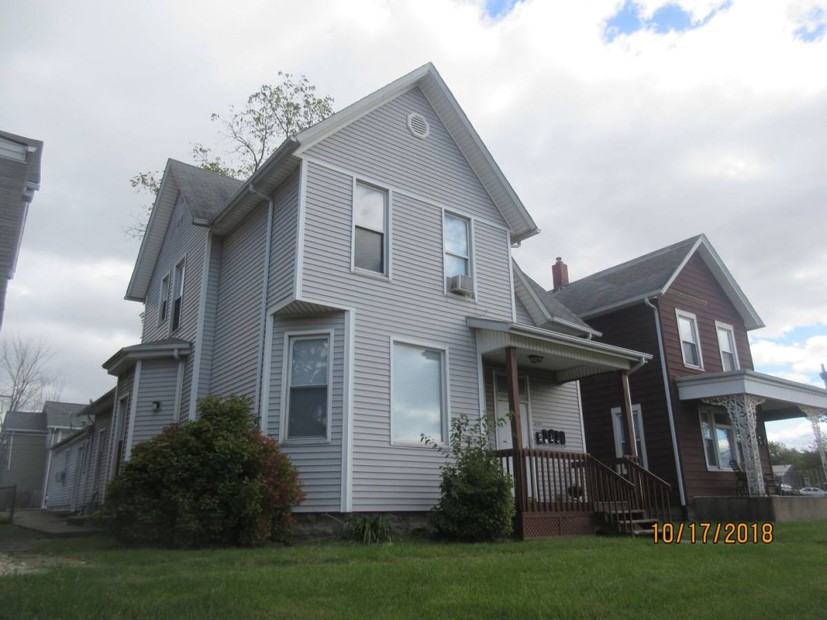2427 S Calhoun St, Fort Wayne, IN 46807