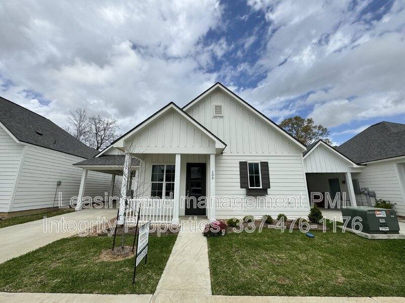 House for rent at 106 Satsuma Dr, Youngsville, LA 70592