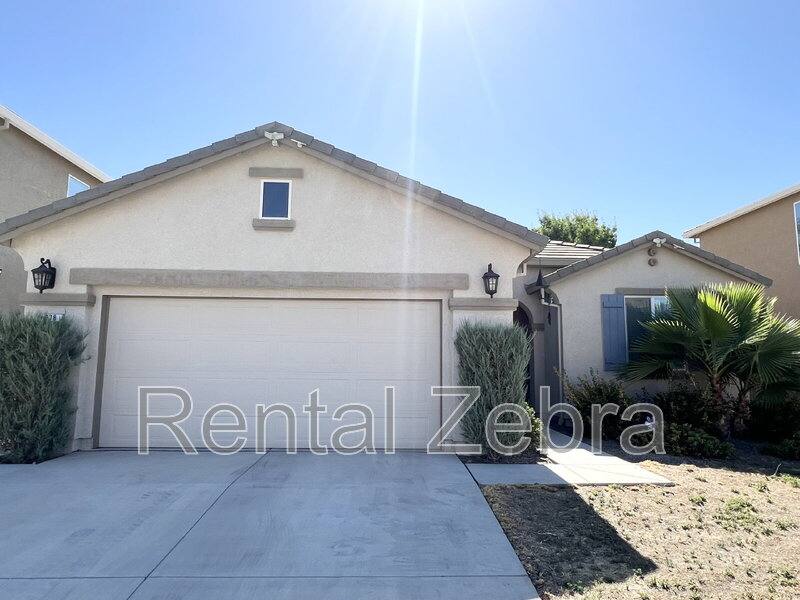 House for rent at 378 Denise Dr, Merced, CA 95341