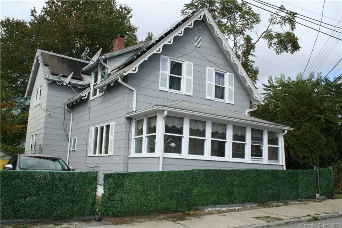 Apartment for rent at 31 Grand St, New London, CT 06320