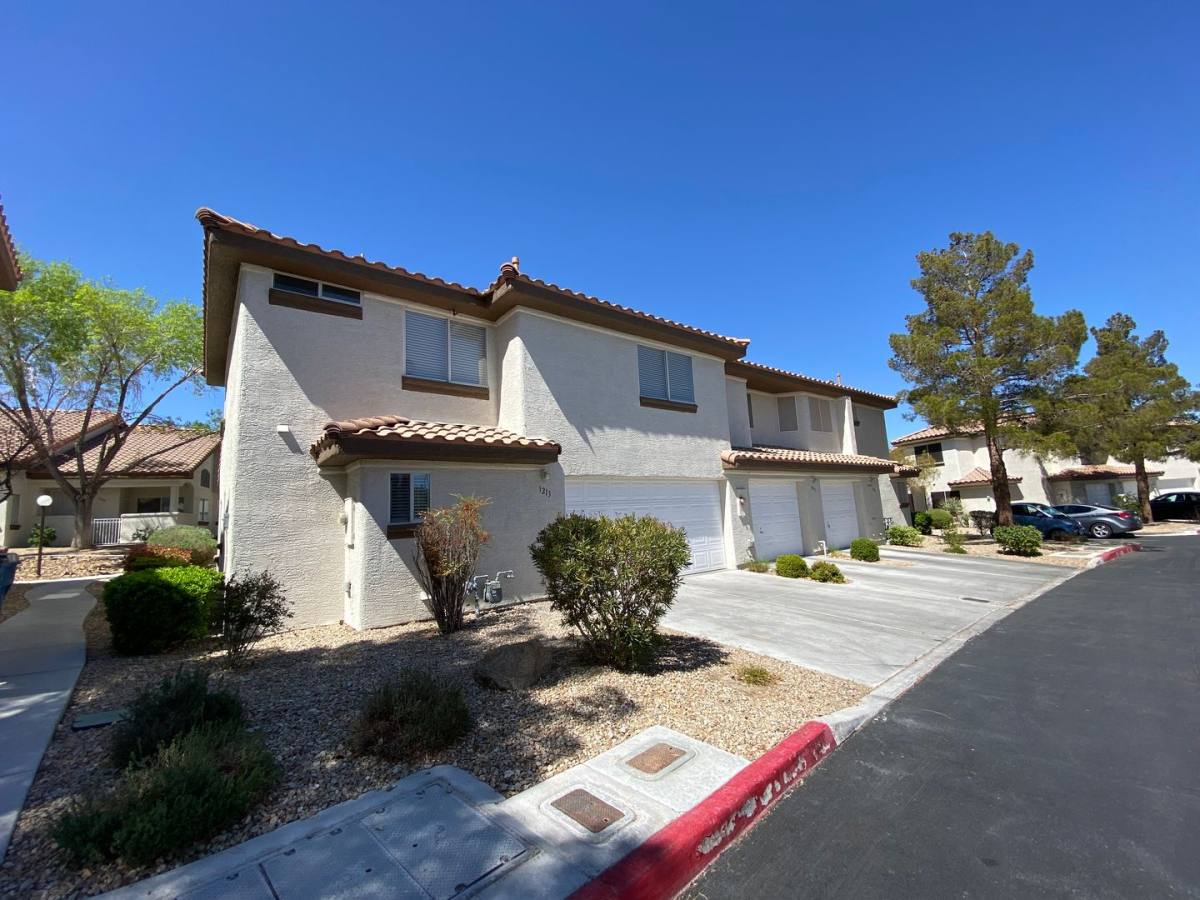 Townhouse for rent at 1213 Allure Dr, Las Vegas, NV 89128