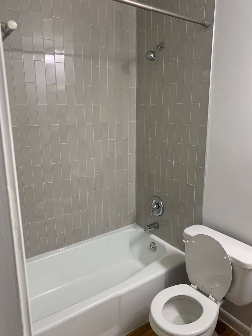 Apartment for rent at 1112 W 11th St, Austin, TX 78703