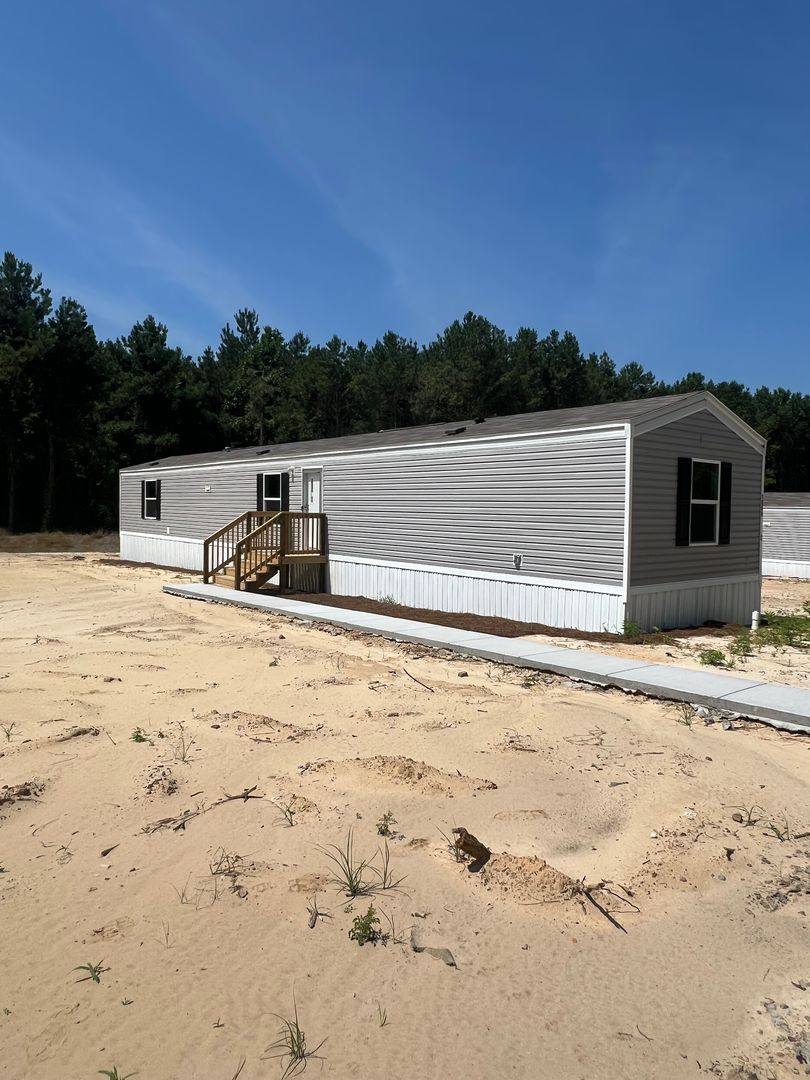 House for rent at 1008 Evergreen Dr, Galivants Ferry, SC 29544