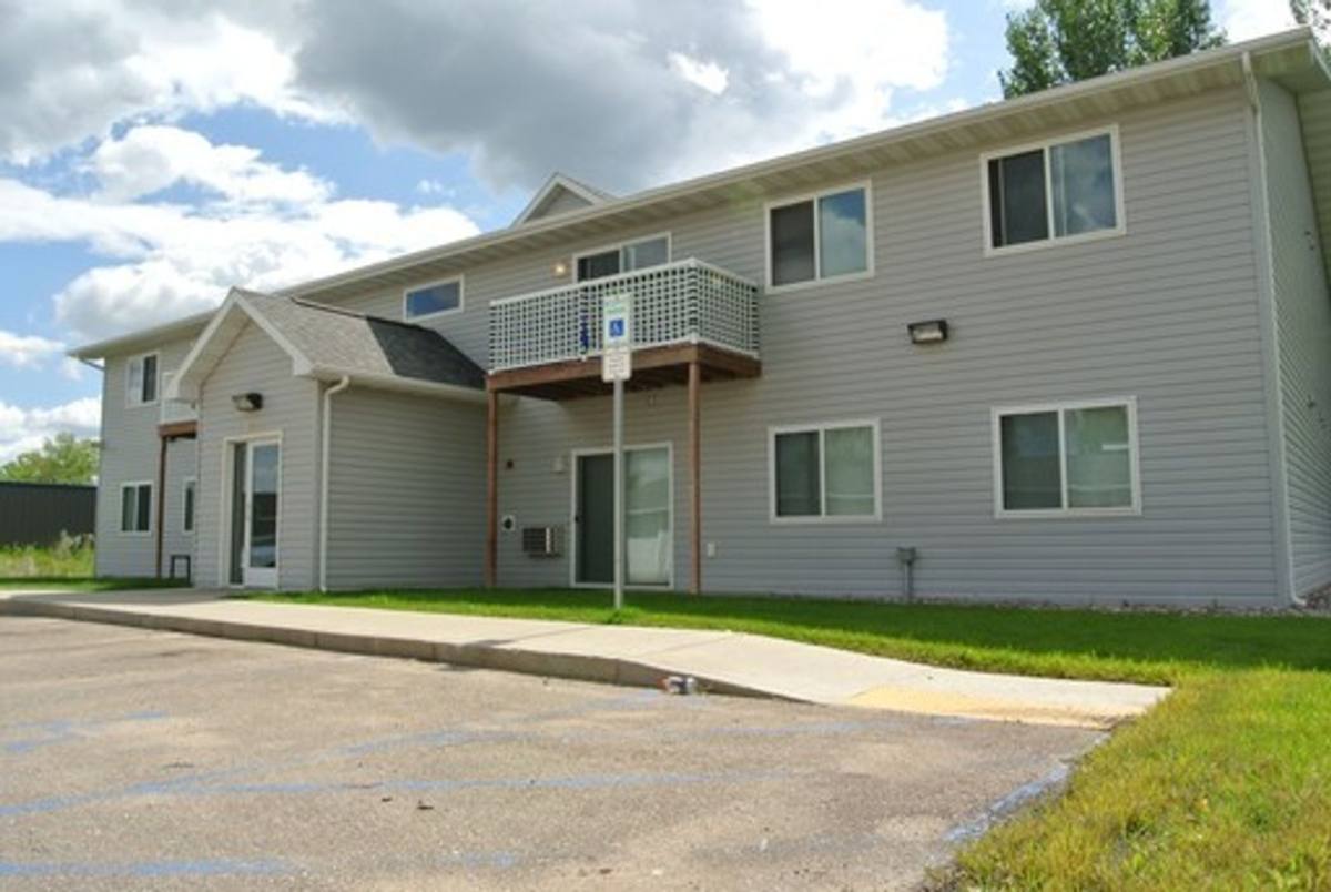 Apartment for rent at 825 43rd St SE, Minot, ND 58701