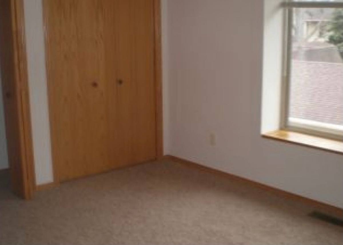 Apartment for rent at 303 S Cleveland Ave, Sioux Falls, SD 57103