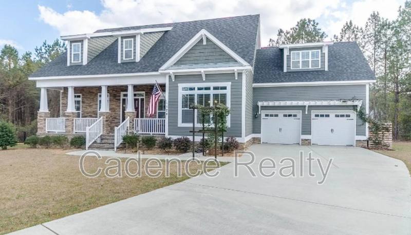 House for rent at 124 Yacht Basin Landing, Hampstead, NC 28443