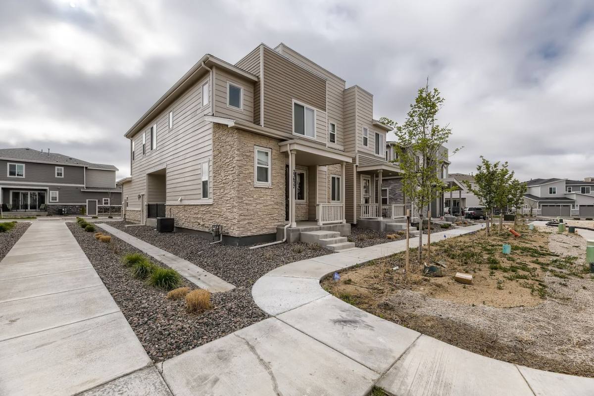 Townhouse for rent at 23627 E 5th Place, Aurora, CO 80018
