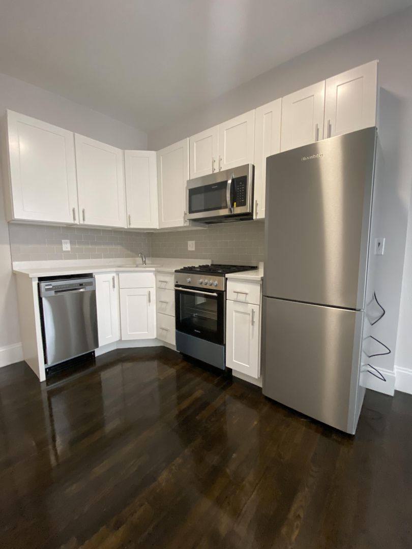 House for rent at 16 Clearway St #8, Boston, MA 02115