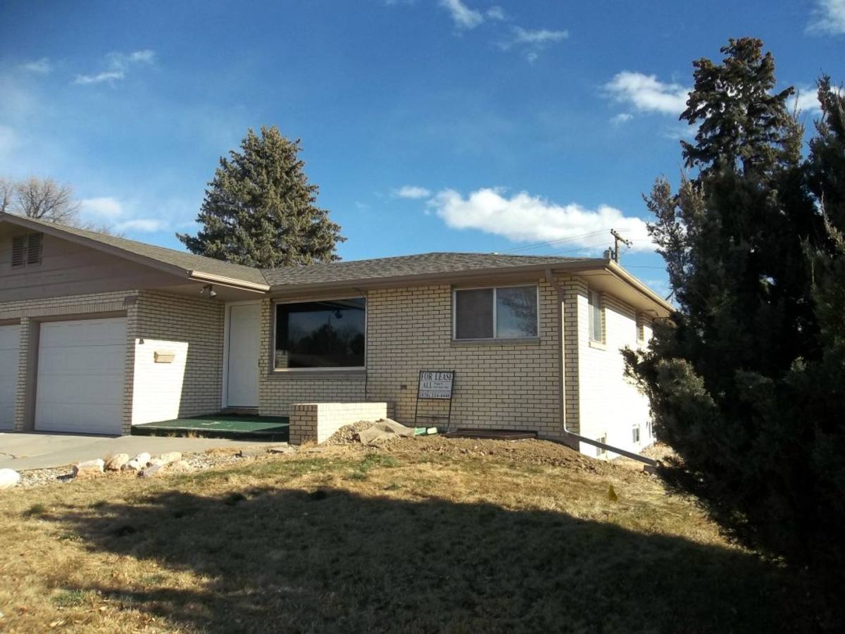 Townhouse for rent at 1704 N Empire Ave, Loveland, CO 80538
