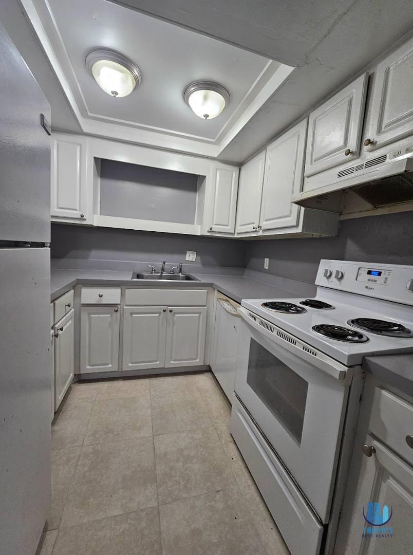 Apartment for rent at 7611 Paula Dr, Tampa, FL 33615