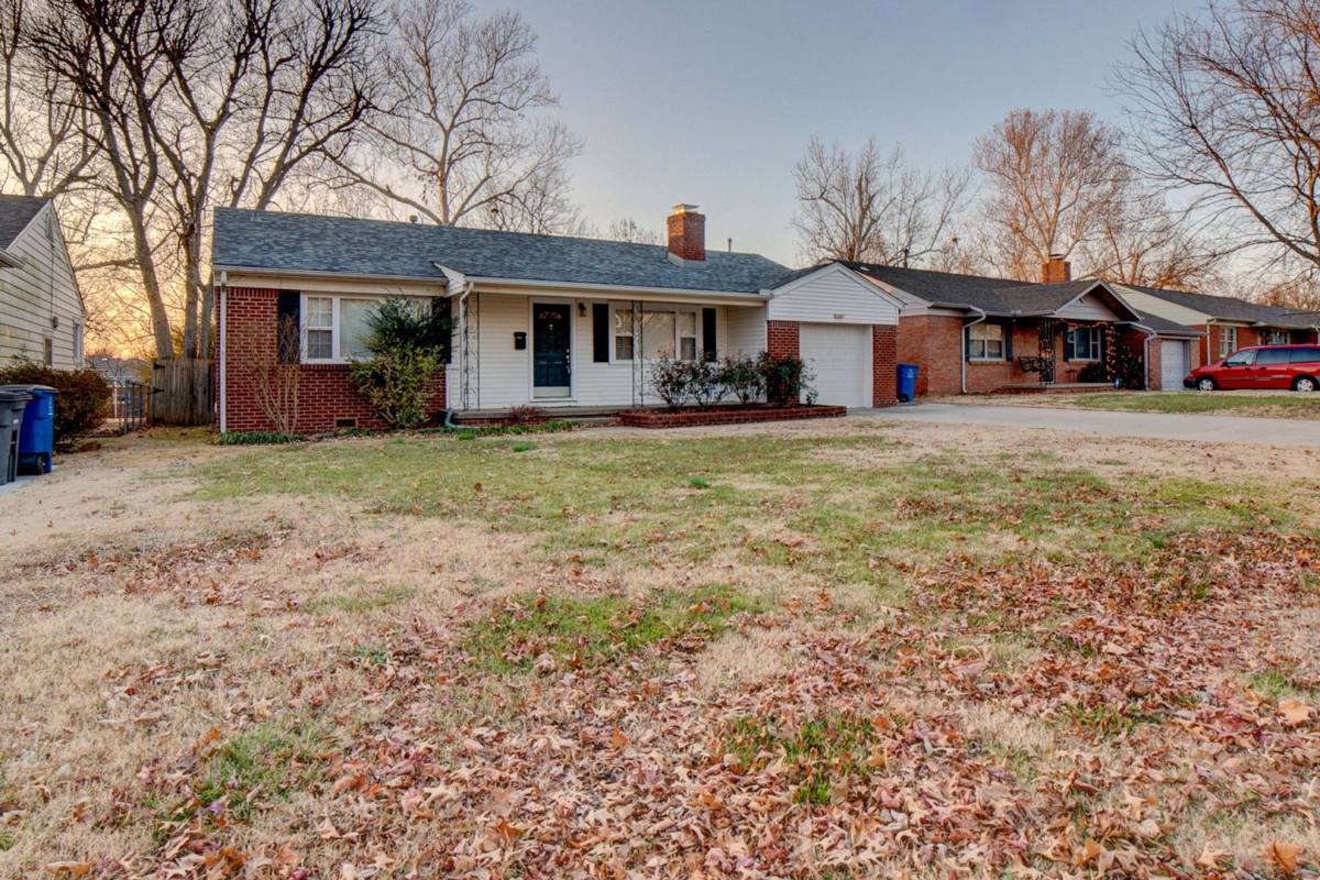 Townhouse for rent at 2660 S Quebec Ave, Tulsa, OK 74114