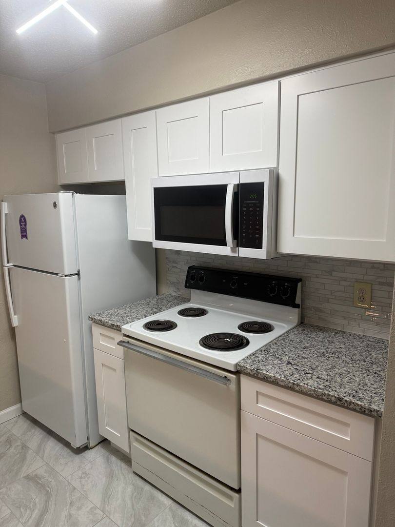 Townhouse for rent at 5630 Boca Raton Blvd, Fort Worth, TX 76112