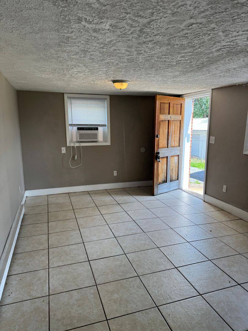 Apartment for rent at 3411 W Walnut St, Johnson City, TN 37604