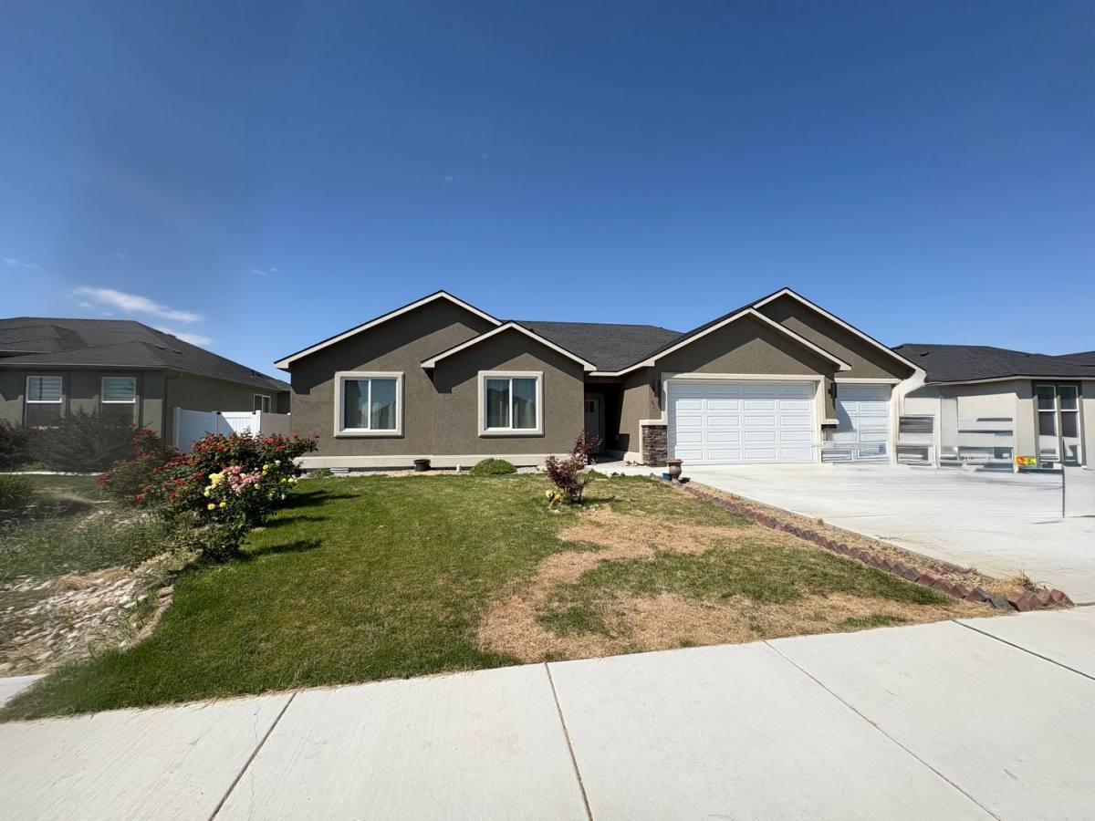 House for rent at 829 Q SW, Quincy, WA 98848
