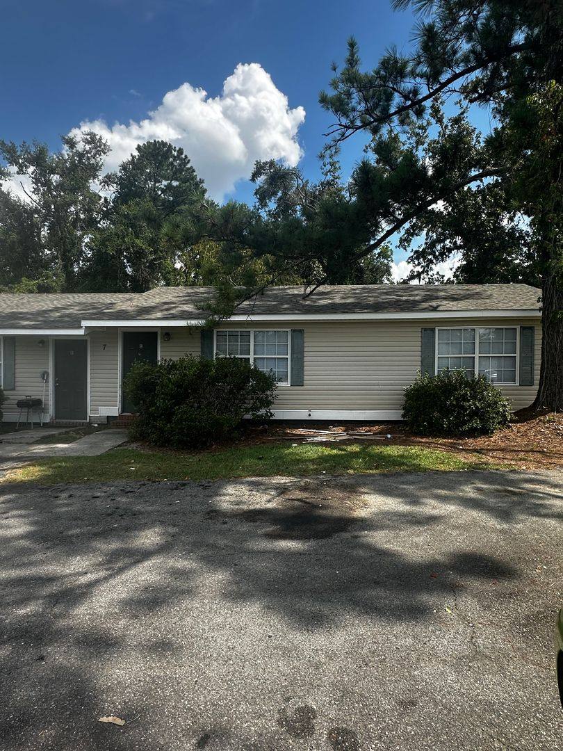 Apartment for rent at 7 Shanna Circle, Valdosta, GA 31602