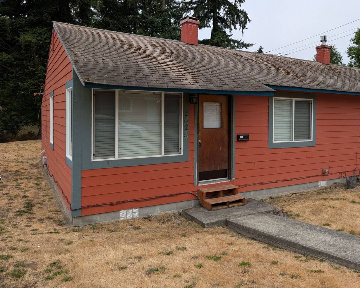 Apartment for rent at 439 Lebo Blvd, Bremerton, WA 98310