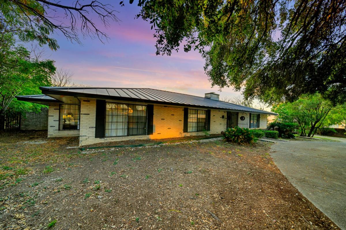 House for rent at 605 Squires, San Antonio, TX 78213