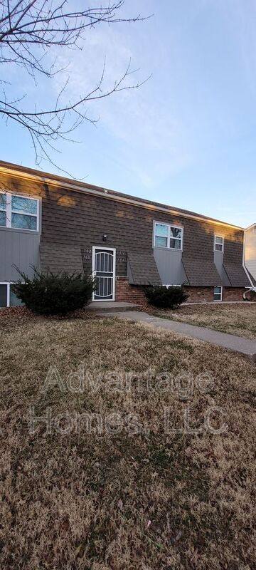 House for rent at 704 N 70th St, Kansas City, KS 66112