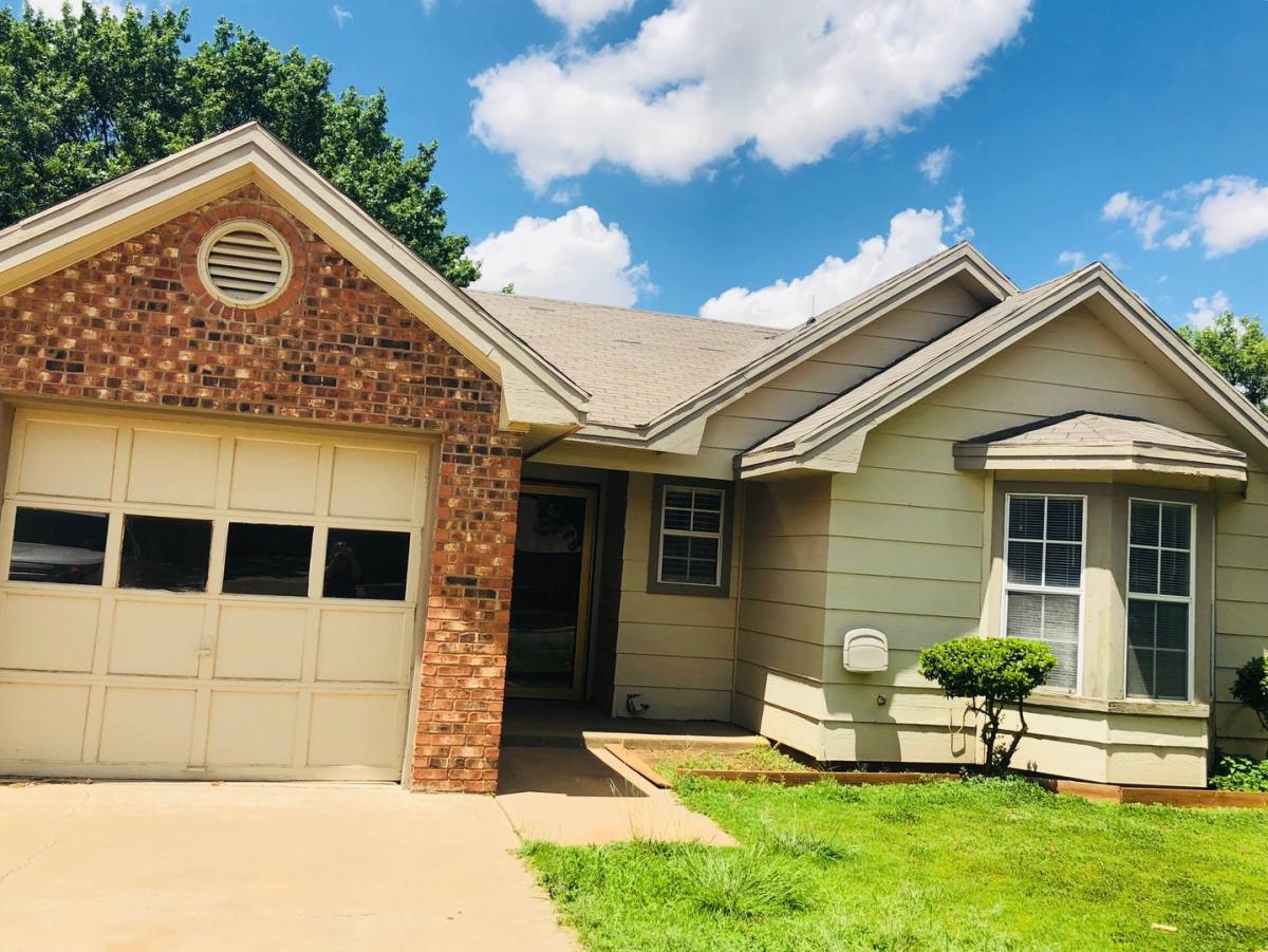 House for rent at 2212 86th St, Lubbock, TX 79423