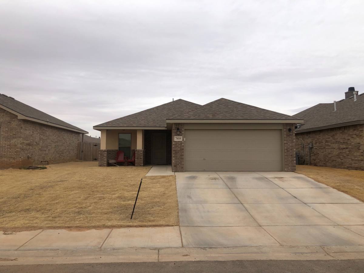 House for rent at 7418 103rd St, Lubbock, TX 79424
