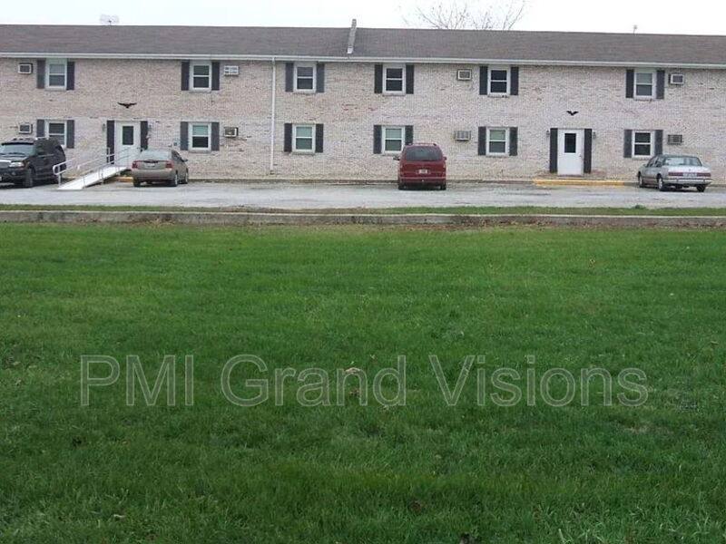 Apartment for rent at 465 E Main St #12, Warrensburg, IL 62573