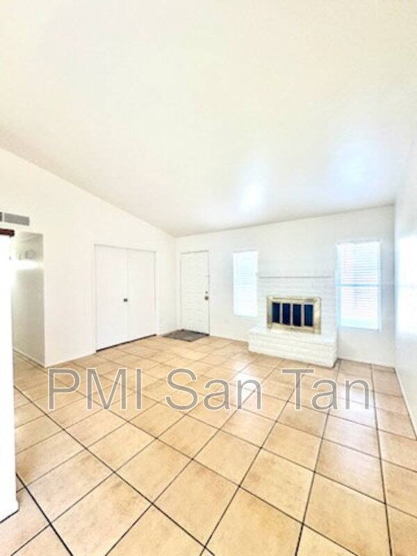 Condo for rent at 10 W Concorda Dr #102, Tempe, AZ 85282